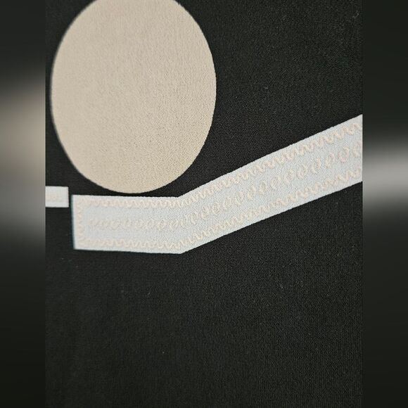 💝Geometric Black and Beige Button-Up Cardigan - Picture 2 of 4